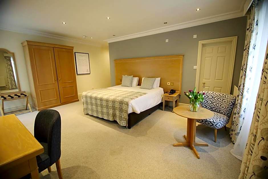 Mercure Gloucester Bowden Hall Hotel