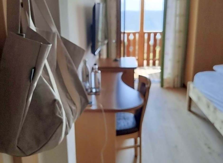 Hotel & Gasthof zum Hirschen