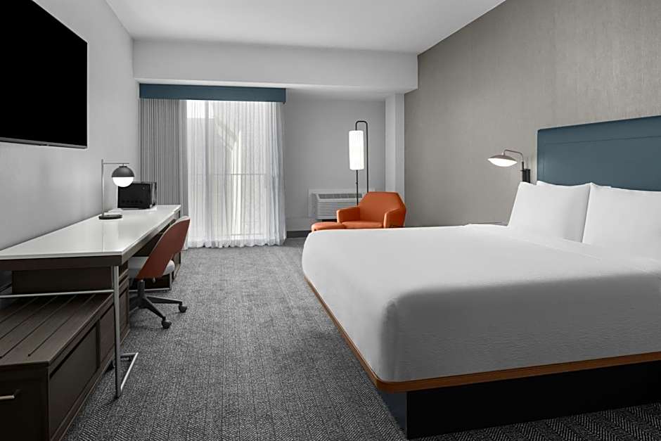 Courtyard by Marriott San Jose Airport