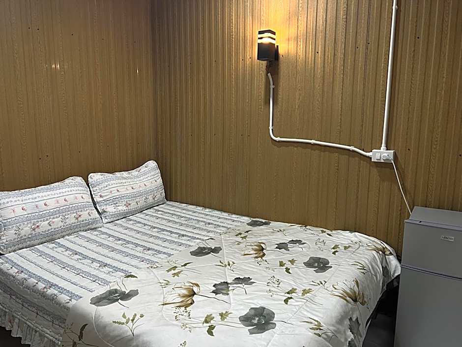 SMILE HOME GUESTHOUSE