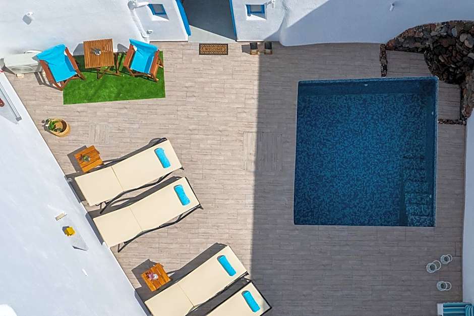 Santorita Suites