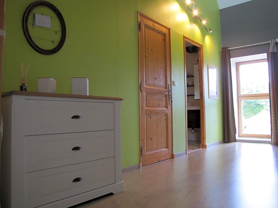 Ludothèque chambres et table d'hôtes de La Becterie