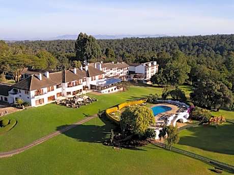 Fairmont Mount Kenya Safari Club