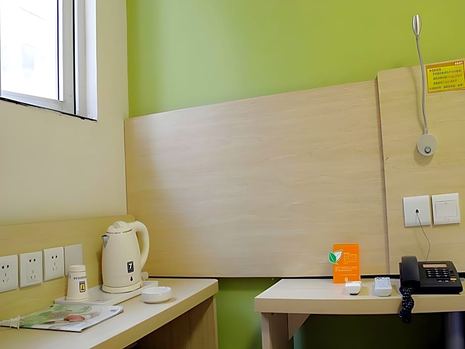 7 Days Inn Xi'an Anyuanmen Metro Station Beishaomen