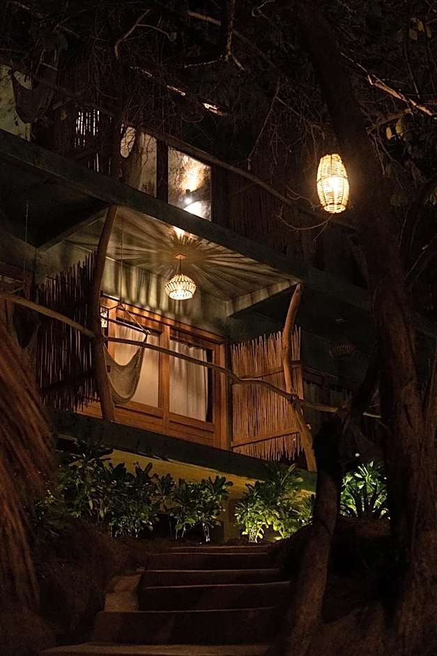 COCOS HOTEL