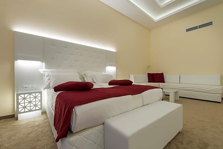 Hotel Perla Beach Luxury - All Inclusive & Free Beach Access