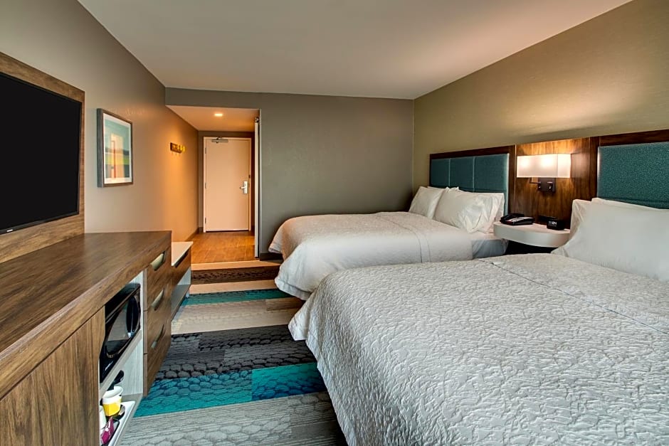 Hampton Inn & Suites By Hilton Southport