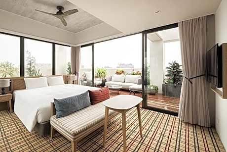 Executive Terrace Room King with Terrace and Open Air Bath