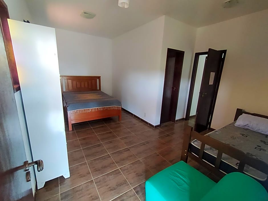 Hostel Ares do Mundo