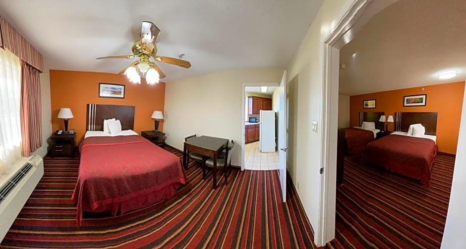 Days Inn & Suites by Wyndham Winnie