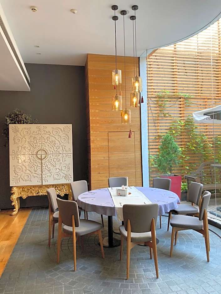 Graffit Gallery Design Hotel