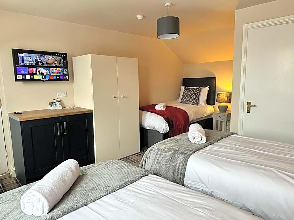 The Prince Albert Pub & Hotel with onsite FREE PARKING 2 minutes from Legoland