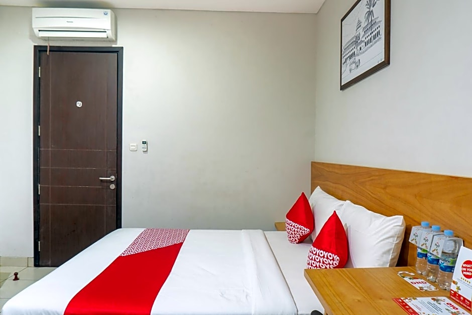 Super OYO 794 Ln 9 Bandung Guest House