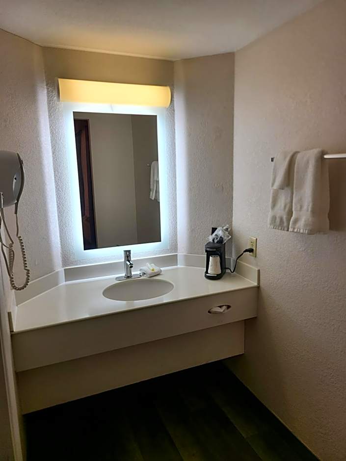 La Quinta Inn & Suites by Wyndham Farmington