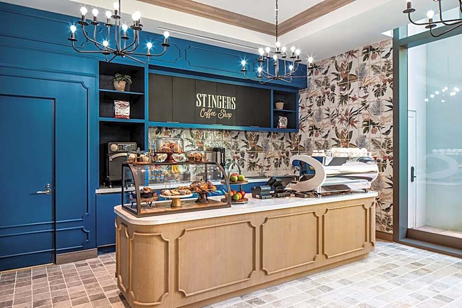 The Ray Hotel Delray Beach, Curio Collection by Hilton