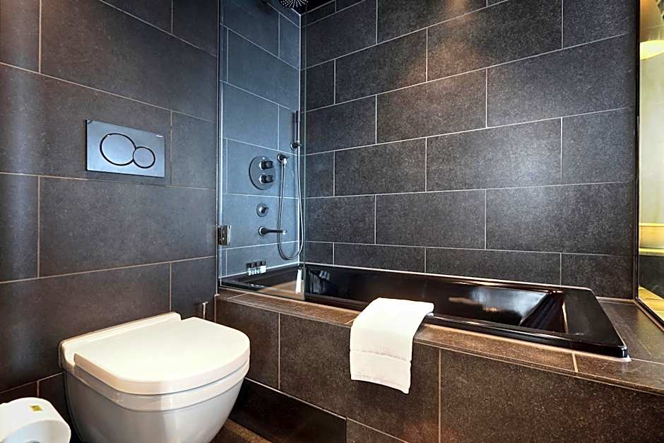 U&Me, BW Signature Collection