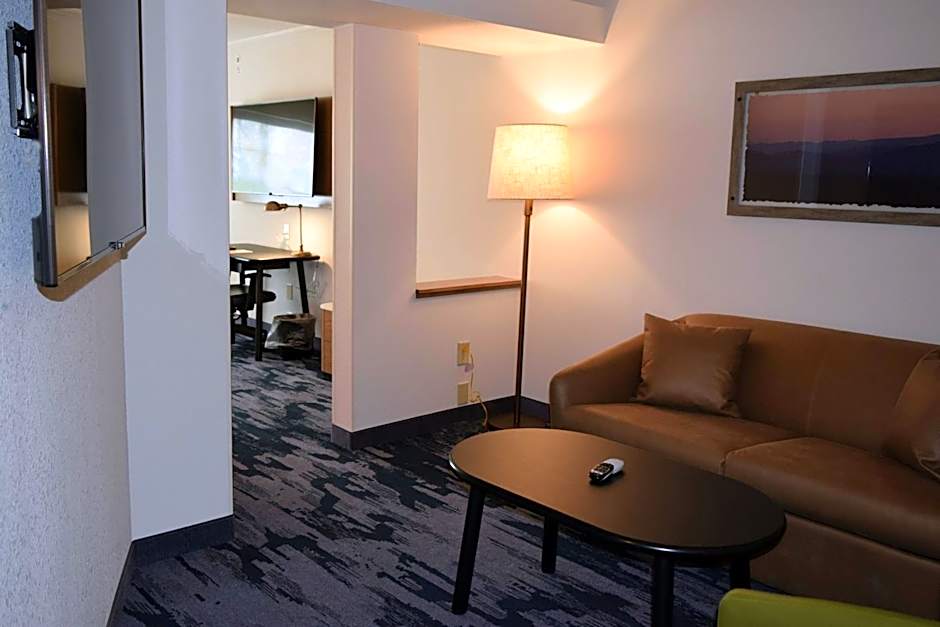 Fairfield Inn & Suites by Marriott Youngstown Austintown