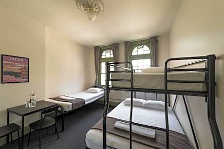 Quadruple Room with Shared Bathroom