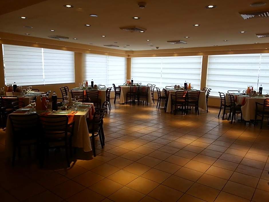 Mizpe Yam Boutique Hotel