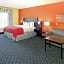 Holiday Inn Garland By IHG