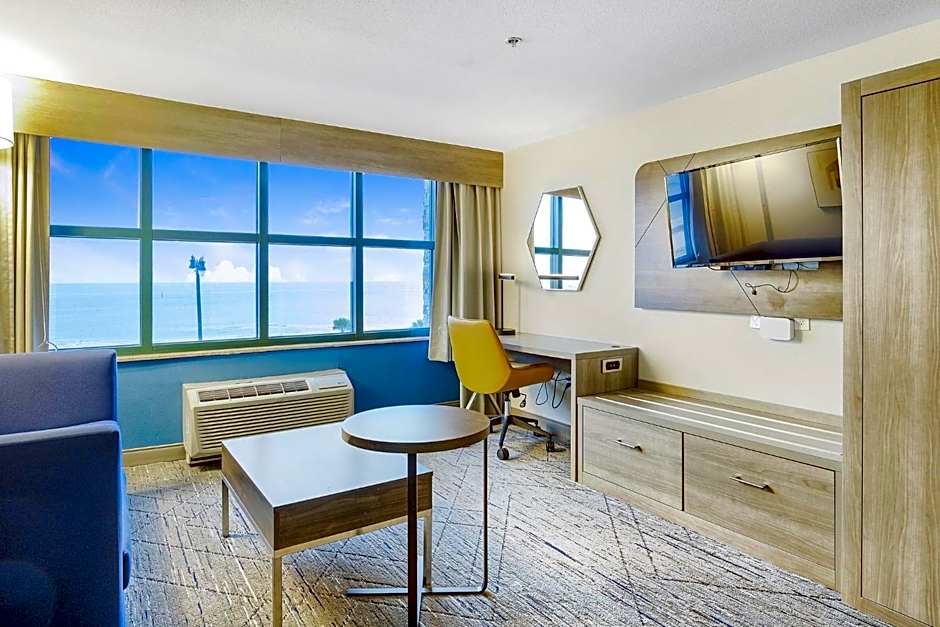 Holiday Inn Express - Gulfport Beach By IHG