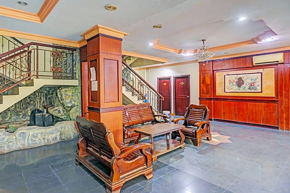 OYO 92402 City View Hotel