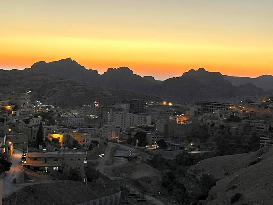 Petra Heart Hotel