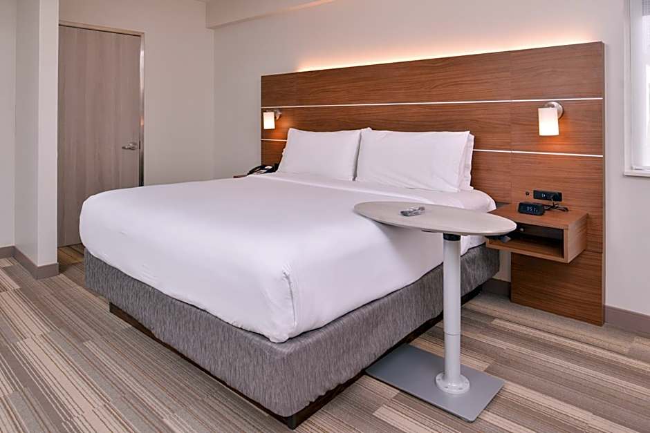 Holiday Inn Express New Orleans - St Charles By IHG