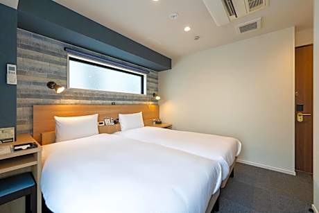 Hollywood Twin Room