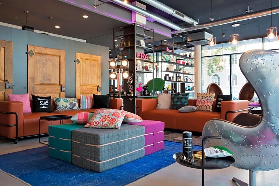 Moxy by Marriott Frankfurt East