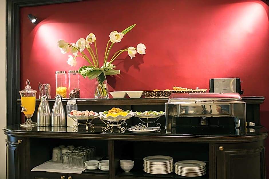 Golden Rooster hotel