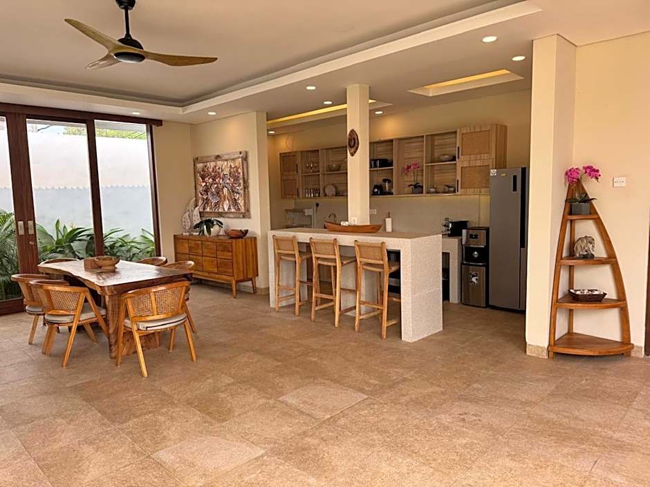 Villa 10 Rose Bali 3BR Luxury