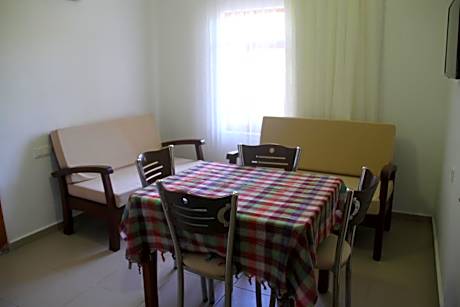Duplex Apartment (4 Adults + 1 Child)