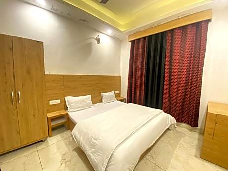 Standard Double Room with Fan