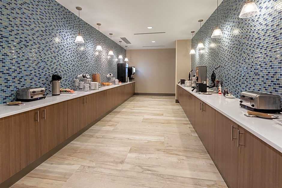 La Quinta Inn & Suites by Wyndham Middletown-Goshen