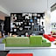 citizenM Schiphol Airport