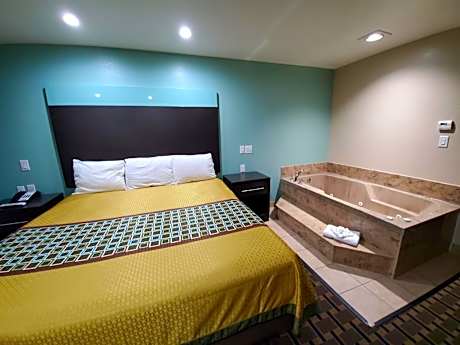 King Room with Spa Bath