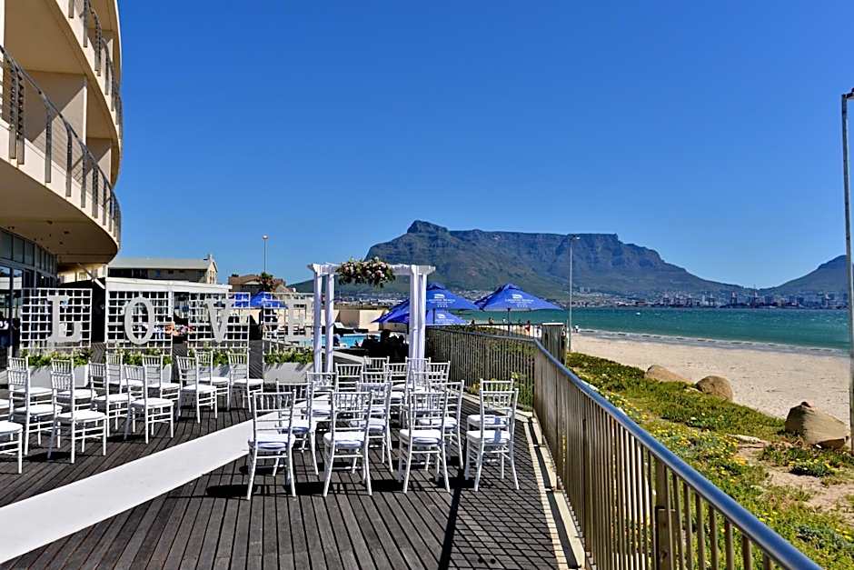 Lagoon Beach Hotel & Spa