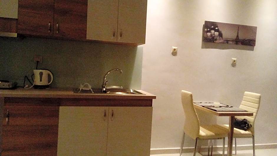 Beloni Apartments and Studios