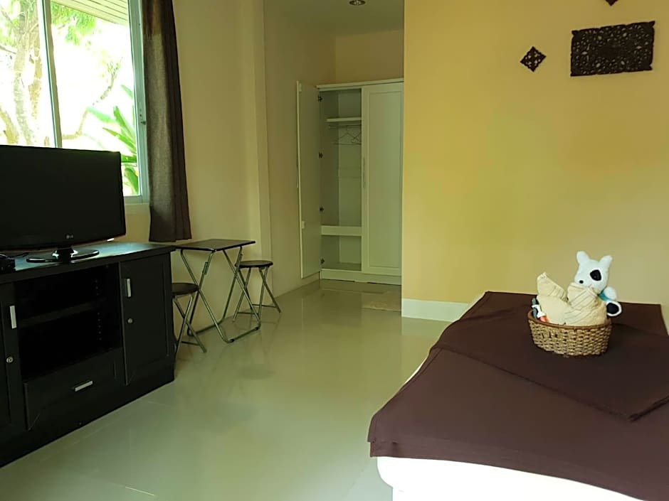 Baan Suan Phidchamika