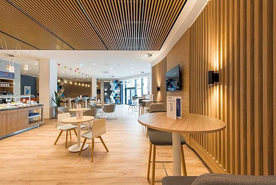 Holiday Inn Express Warsaw - Mokotow By IHG