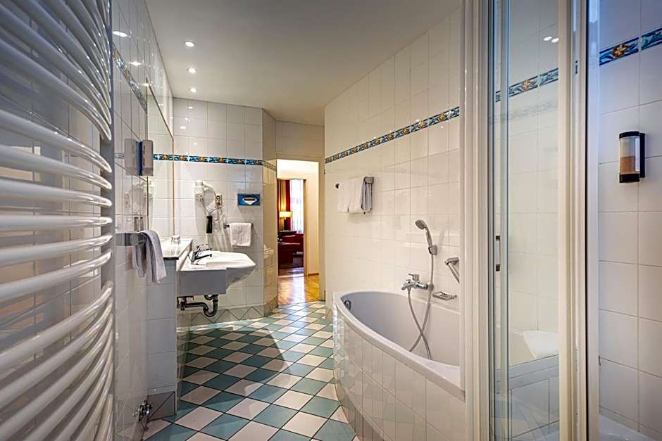 ACHAT Sternhotel Bonn