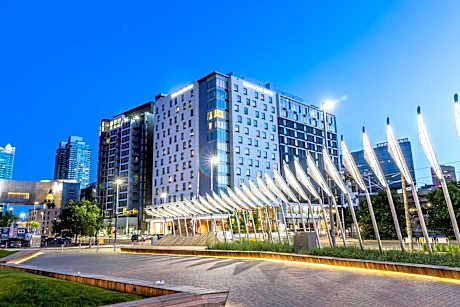 Hilton Garden Inn Calgary Downtown