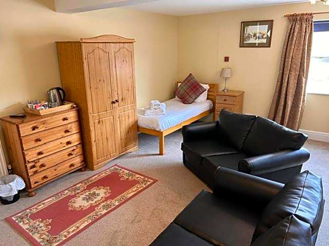 Ganton Greyhound Hotel