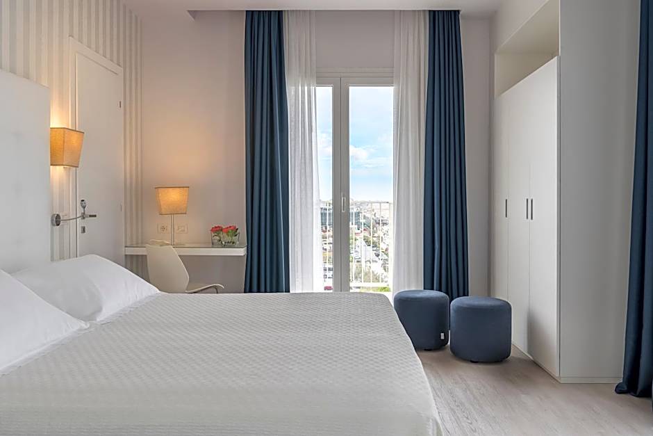 Hotel Fedora Riccione - FRONTE MARE