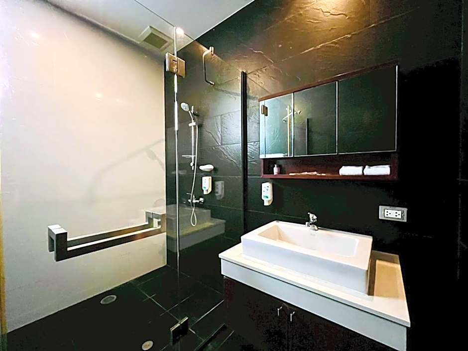 Amatapura Beachfront Villa 12, SHA Certified