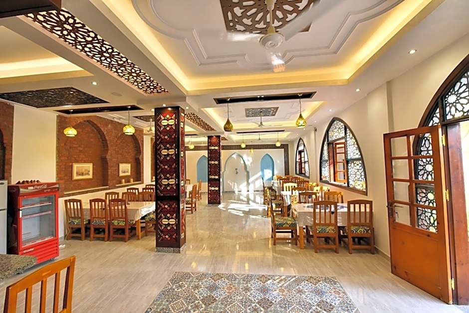 Amon Hotel