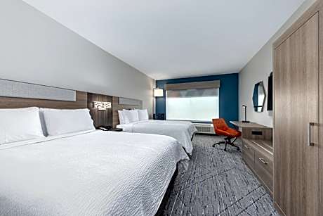 Standard Room with Two Queen Beds