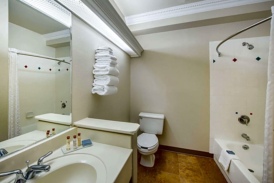 Hawthorn Suites by Wyndham El Paso