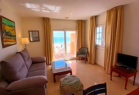 APARTMENT 1 ROOM SEA VIEW 2+2